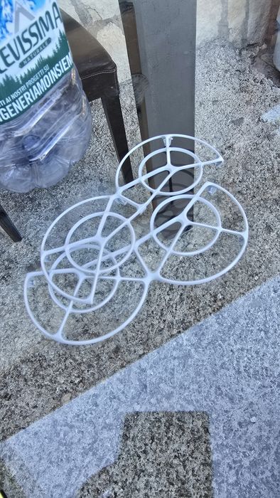 Dronă Dji neo perfect funcțională