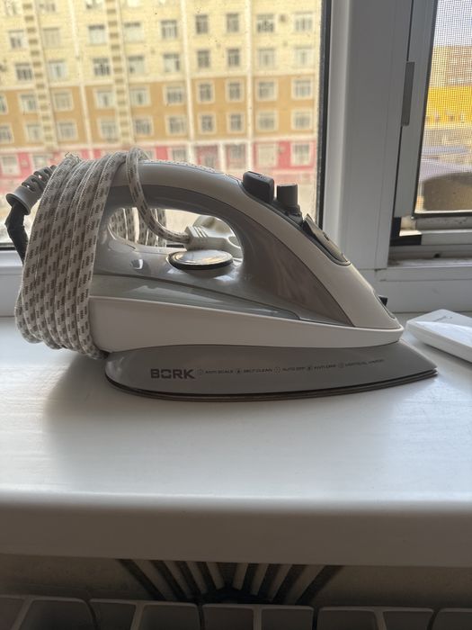 Продается Утюг BORK