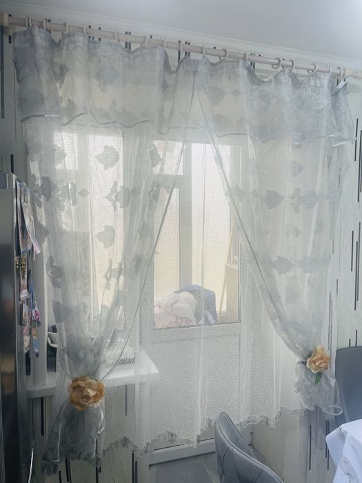 Продам штору с карнизом