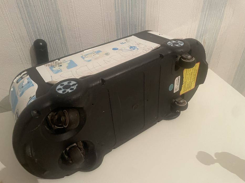 Детская игрушка автобус каталка