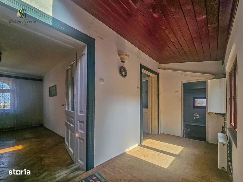 De vanzare Apartament cu 3 camere in casa, Centrul Vechi, Brasov