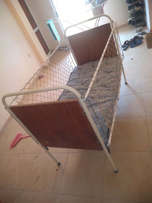 Детска кошара става и на  детско легло размерите са писани по на долу