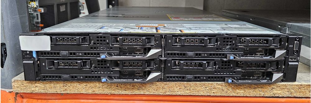 DELL PowerEdge FX2S, 8 x Xeon Gold 6138 - 320 threads, 10GbE сървър