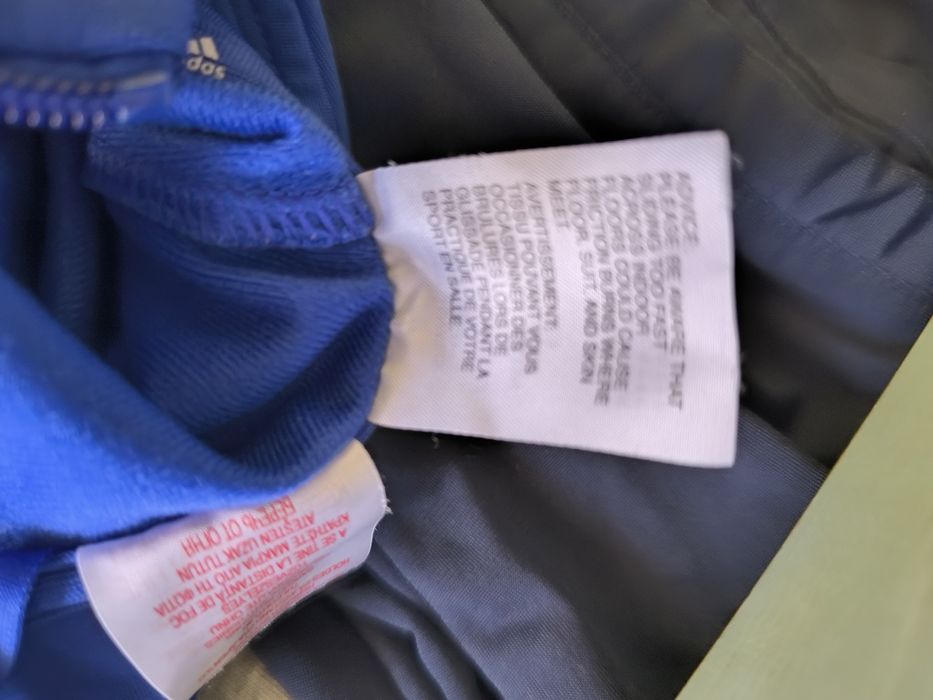 Оригинален анцунг Adidas и тениска подарък