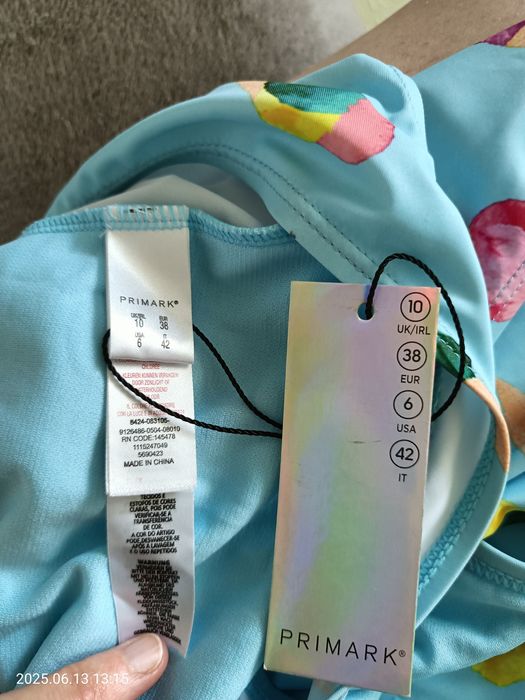 Costum de baie intreg