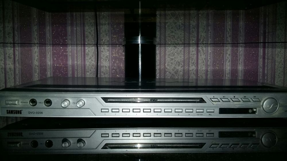 Продам телевизор Toshiba bomba. DVD Samsung в подарок.