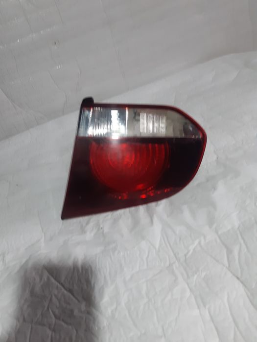 Stop dreapta pe hayon VW golf 6