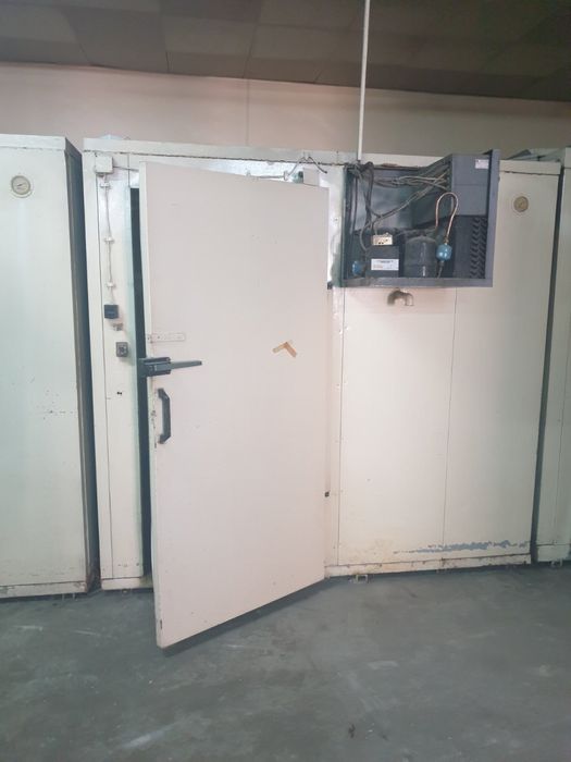 Хладилни витрини различна кубатура