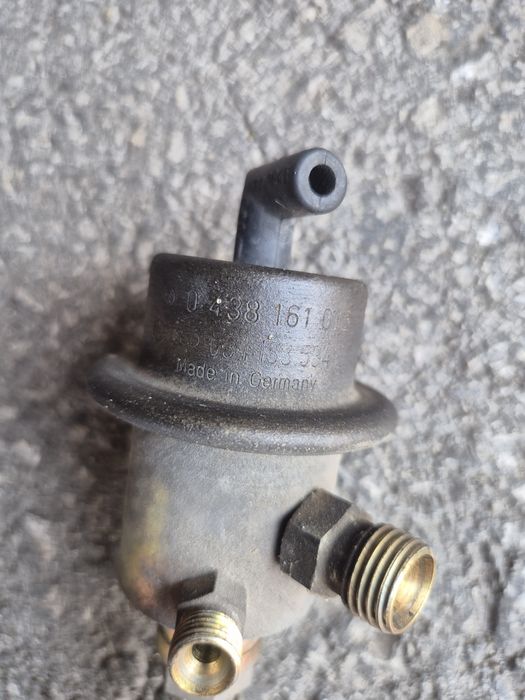 Регулатор налягане на гориво Ауди 80 Б4 Б3 90 100 клапан инжекцион