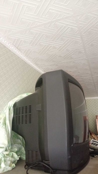 Продам ТВ "LG"рабочий,б/у