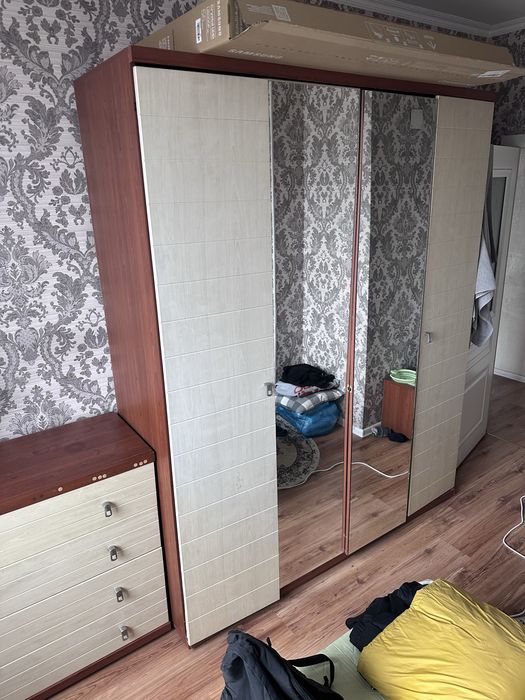 кровать б/у шкаф и комод