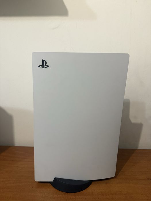 Sony Playstation 5, + 2 геймпада