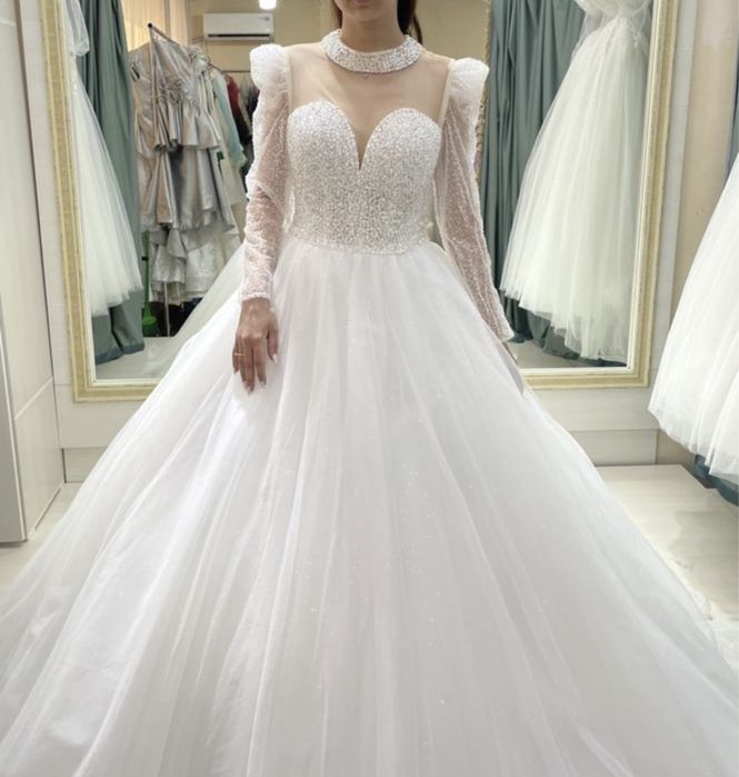 Свадебное платье