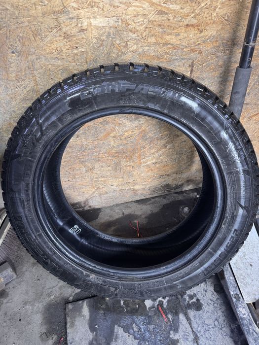 Шина зимняя продаю
