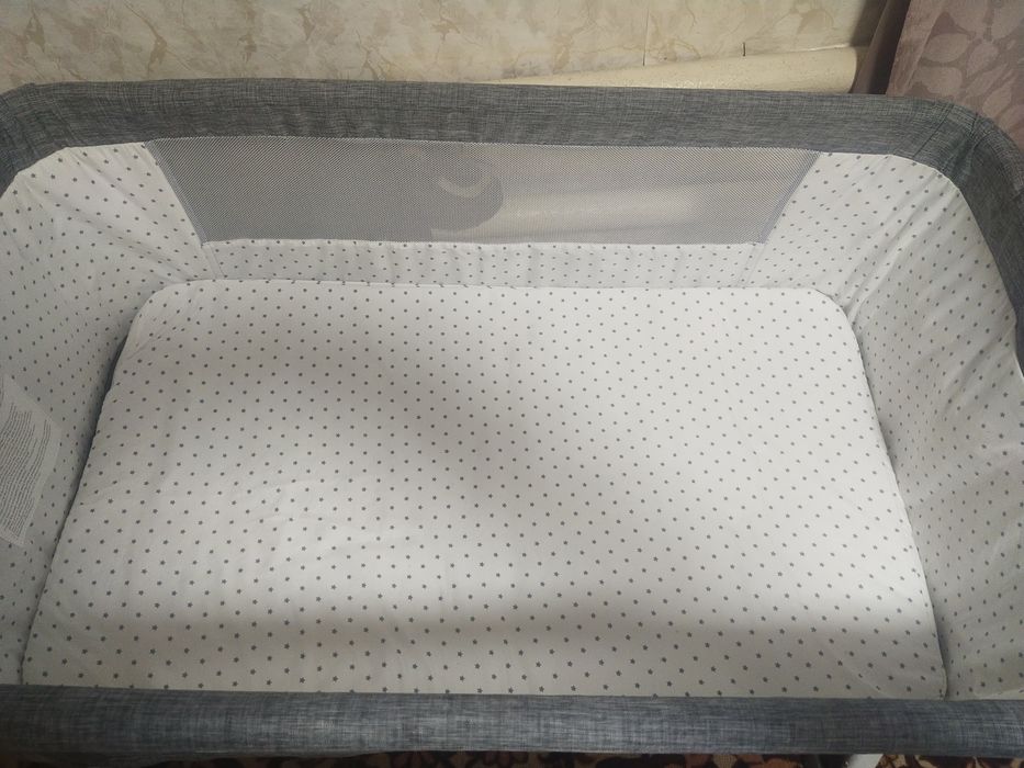 Продам манеж кроватку