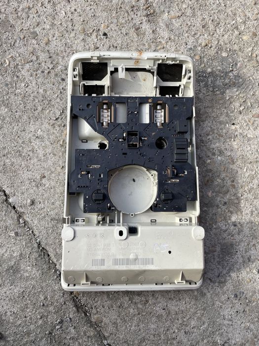Plafoniera Audi A4 A5 B8 fata / spate Trapa