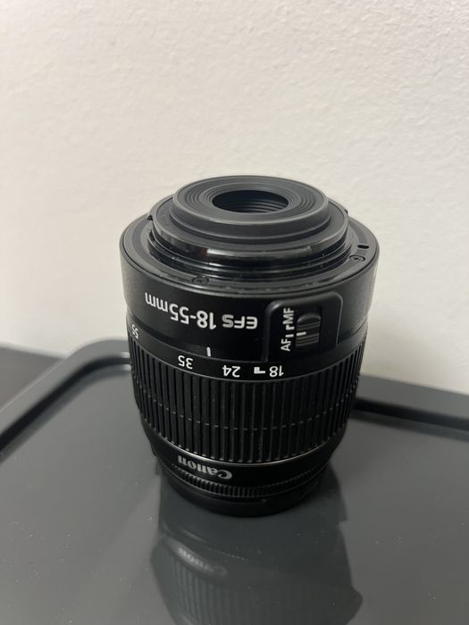Obiectiv Canon EF-S 18-55mm f/3.5-5.6 III – neutilizat