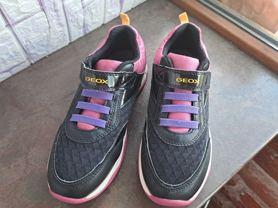 детски маратонки за момиче,кецове,спортни обувки Geox,34,геокс