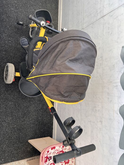 Продается велоколяска в хорошем состоянии