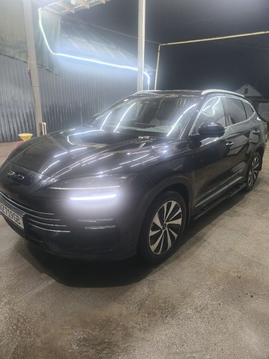 BYD chempion gbrit 2024 yil 150 talik flagship ful