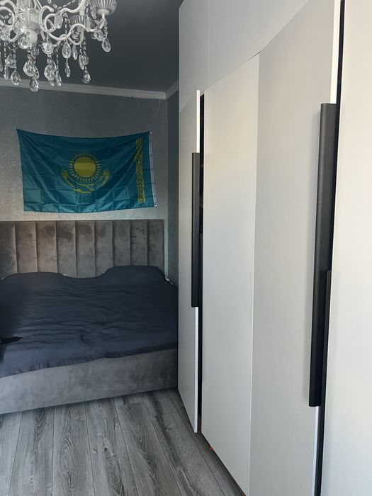 Продам квартиру Шахтеров 52 а