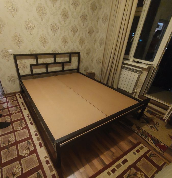 Кровать металическая