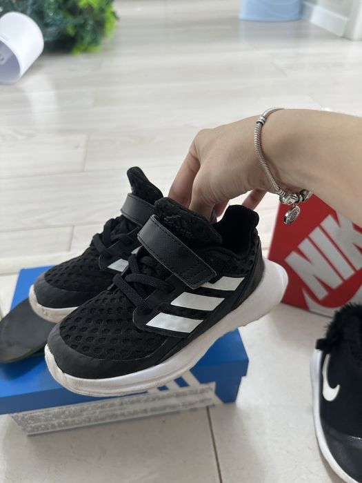 Продам детскую обувь оригинал все