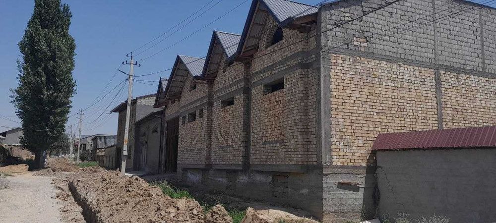 УЙ сотилади Шакарчила маххаласи пасида