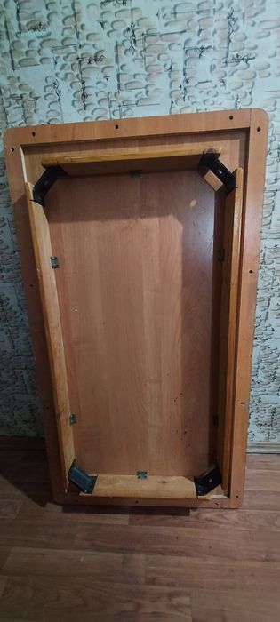 Стол кухонный классный