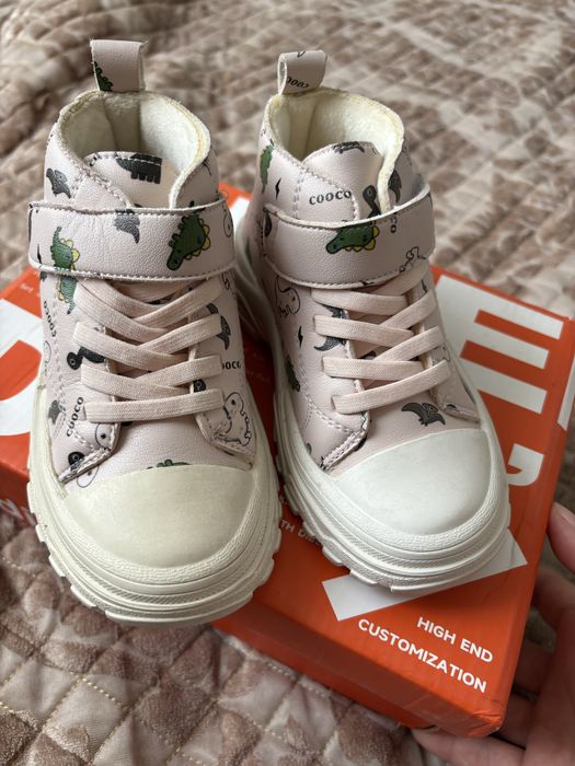 Весенние сапоги для девочки