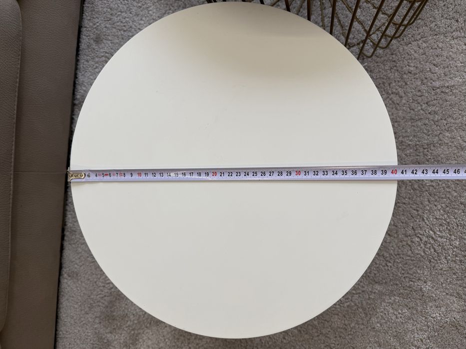 Два броя холни масички