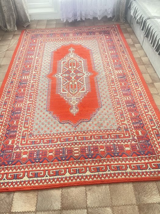 Продам срочно ковры б/у