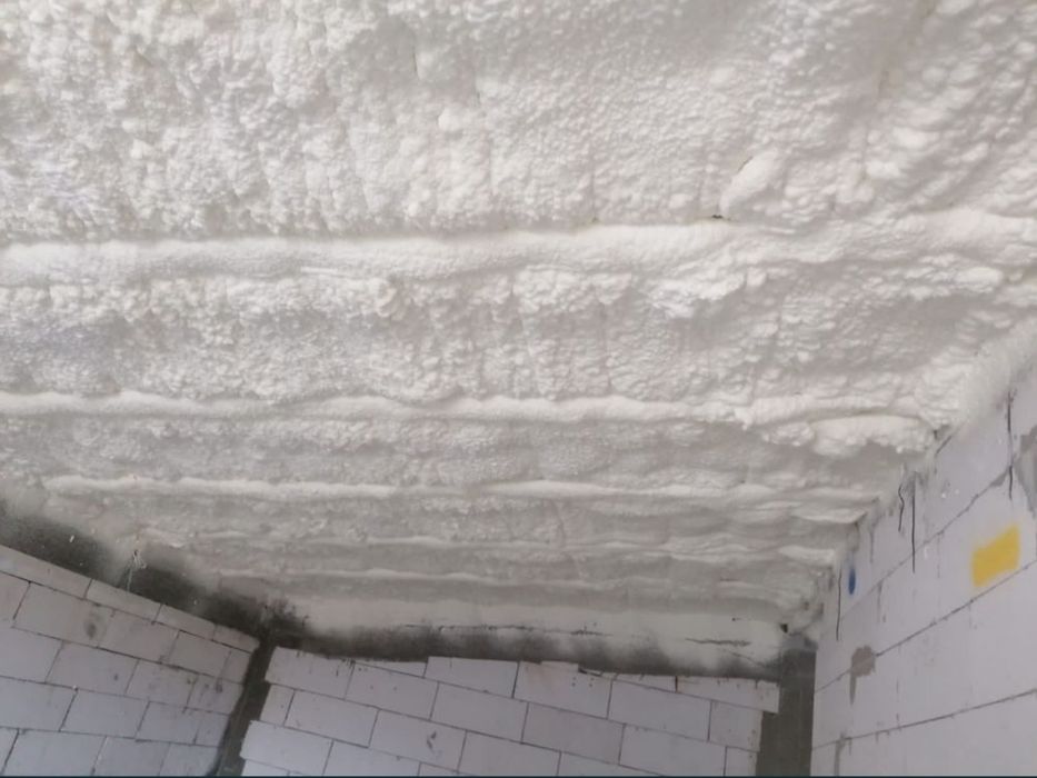 Izolatie Termica cu Spuma poliuretanica