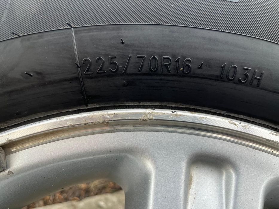 Продам комплект колёс