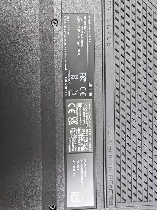 Asus ROG Strix G713R