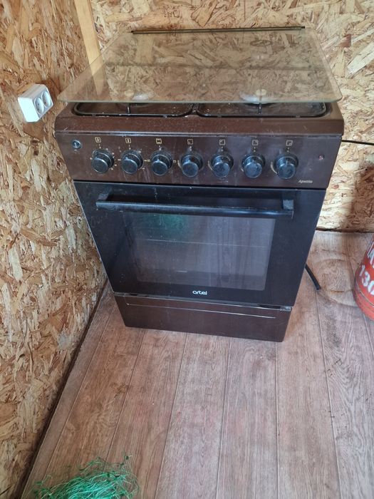 Продам плиту  газовую