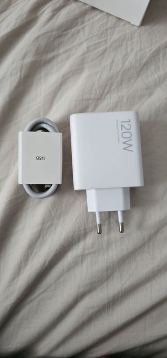 Încărcător Xiaomi 120W Hyper Charge Combo – Nou, Sigilat