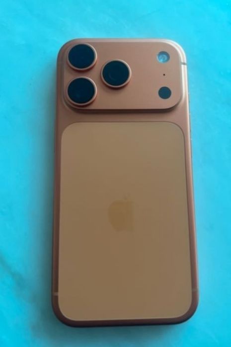 IPhone 17 pro новый