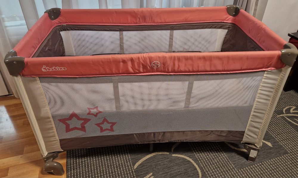 Сгъваема кошара за момиченце