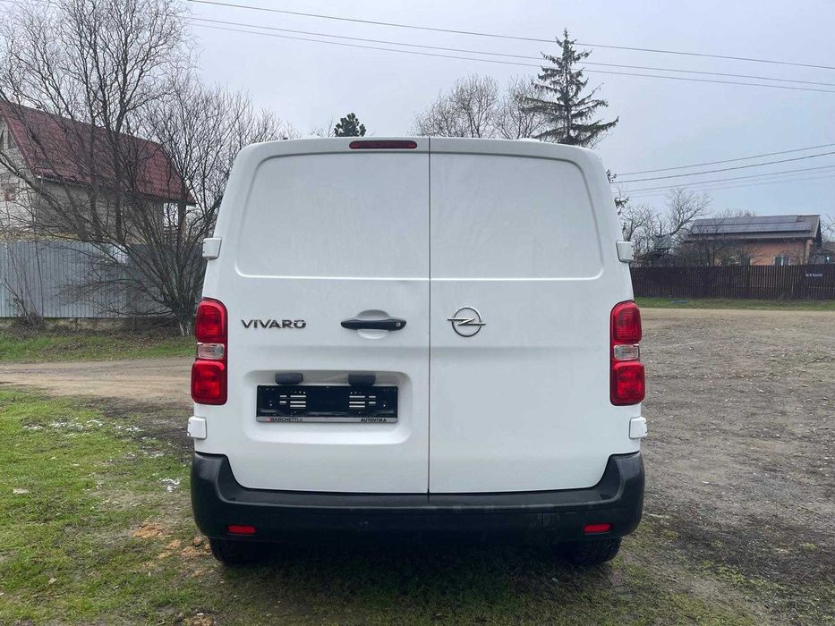 Opel Vivaro//1.5 Diesel/