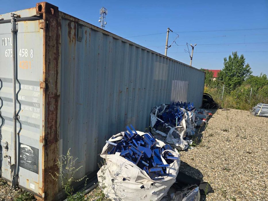 Containere maritime