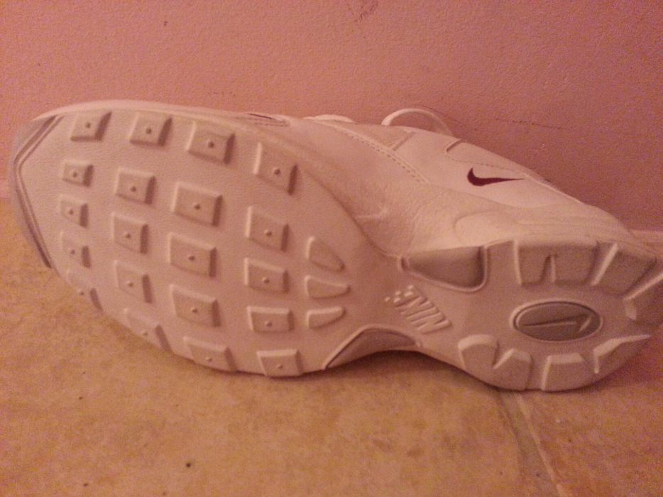 НОВИ Маратонки Nike