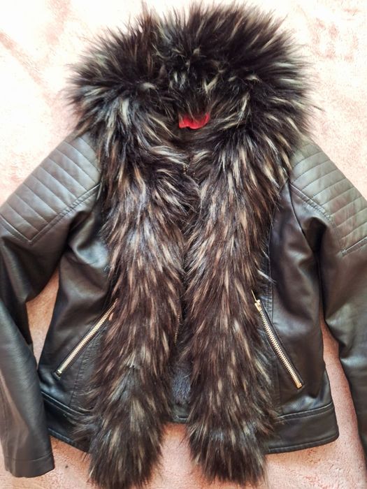 Кожено яке за момиче