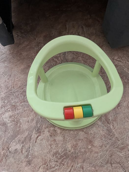 Сиденье в ванную