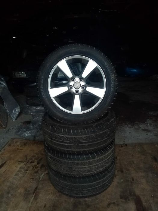 Бампер на камри 40