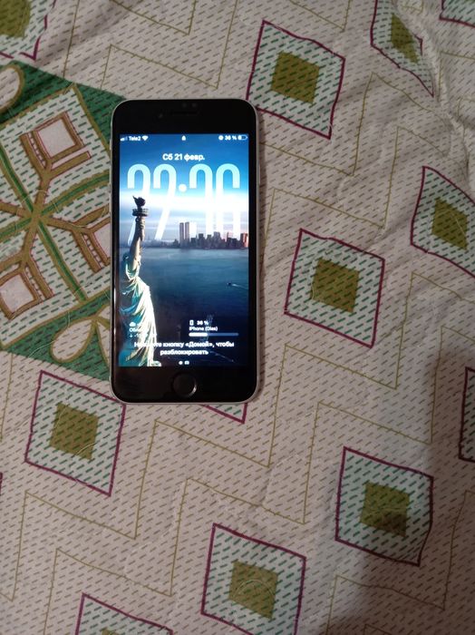 Продам либо обменяю Айфон SE 2020