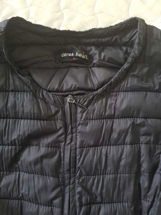 Олекотено черно яке с колан