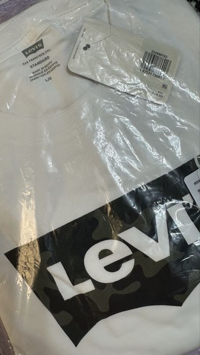 Футболка Levi's graphic camo shirt.L.