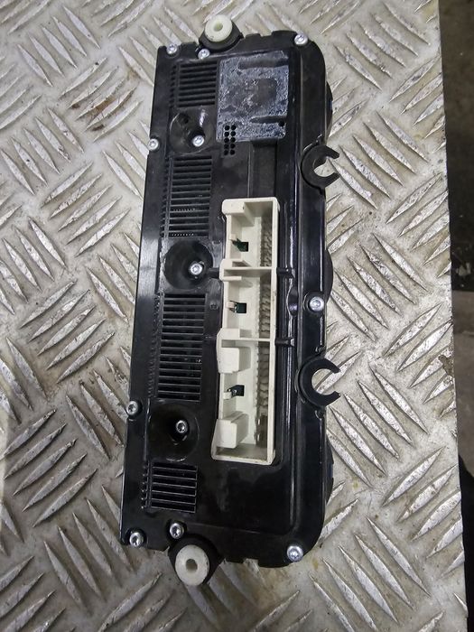 Panou clima Golf 5 cu incalzire