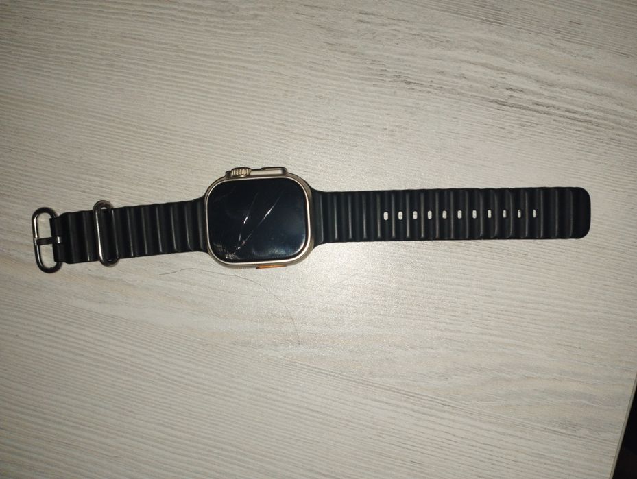 Smart Watch Ultra — Komplektda 2 ta remeshok va zaryadlovchi